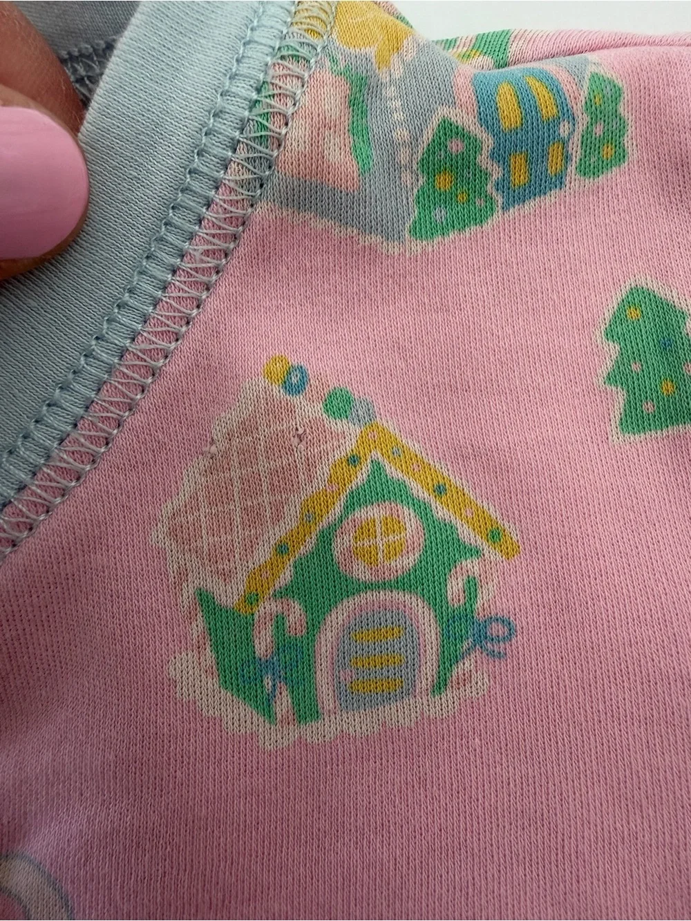 The Beaufort Bonnet Company Girls Pink Gingerbread Village Pajamas Set Size 5
